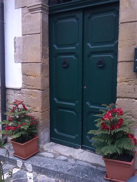 B&B Largo Barile Caltanissetta Exterior photo
